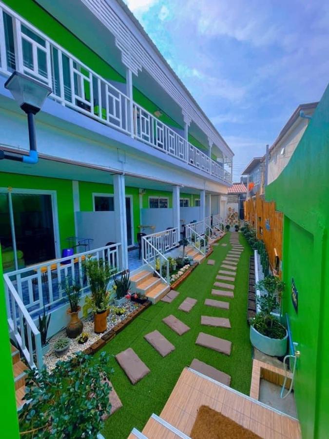 Bed and Breakfast Baan Tipsukon Koh Larn Exterior foto