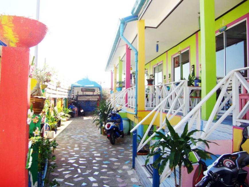 Bed and Breakfast Baan Tipsukon Koh Larn Exterior foto